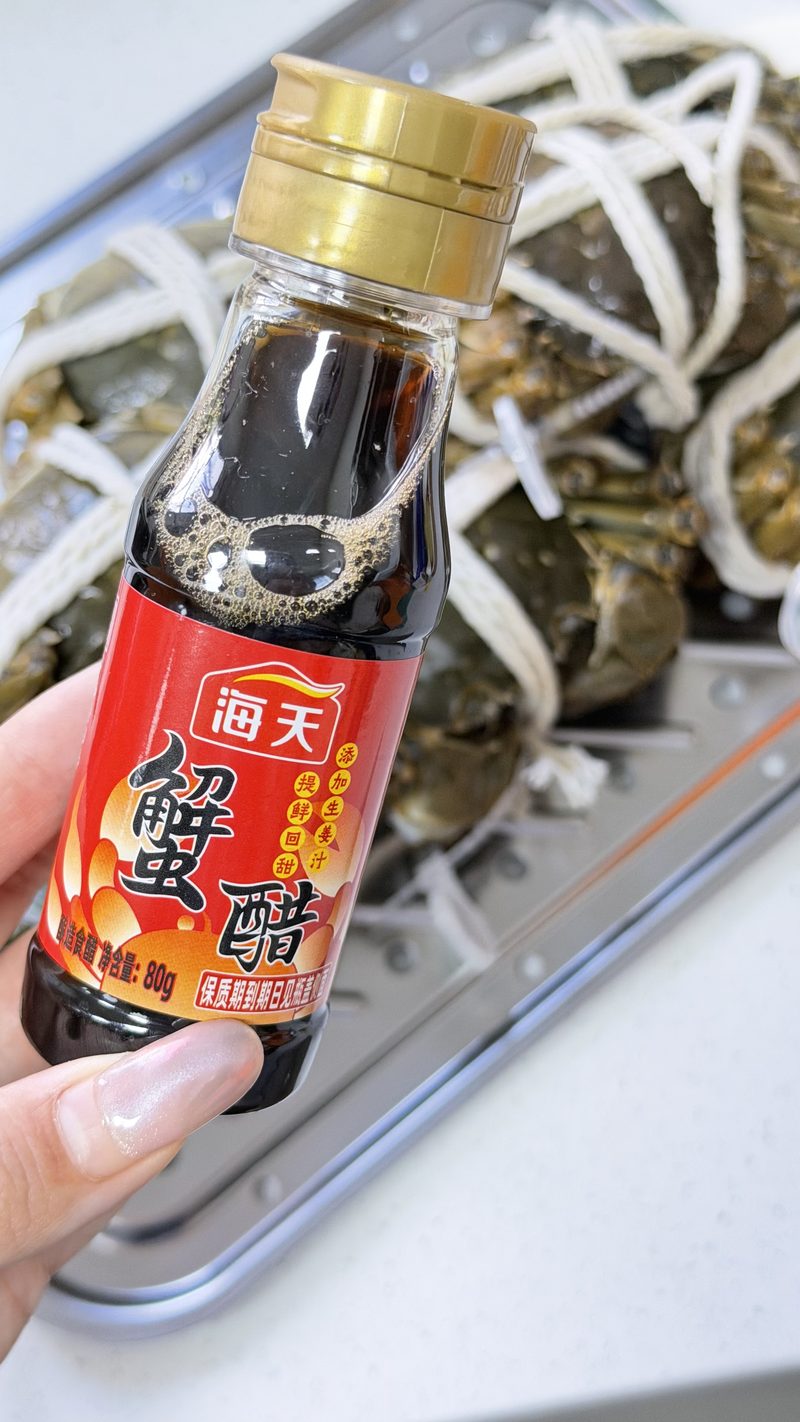 客户实拍:蒸好的大闸蟹配蟹醋